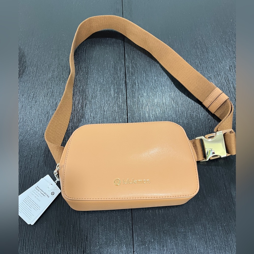 Lululemon Tan Crossbody Bag - Picture 2 of 4
